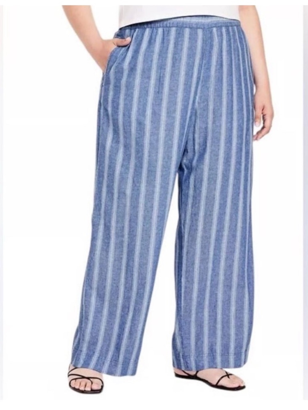 Old Navy Blue and White Vertical-Stripe Wide Leg Linen-Blend Pull On Pants